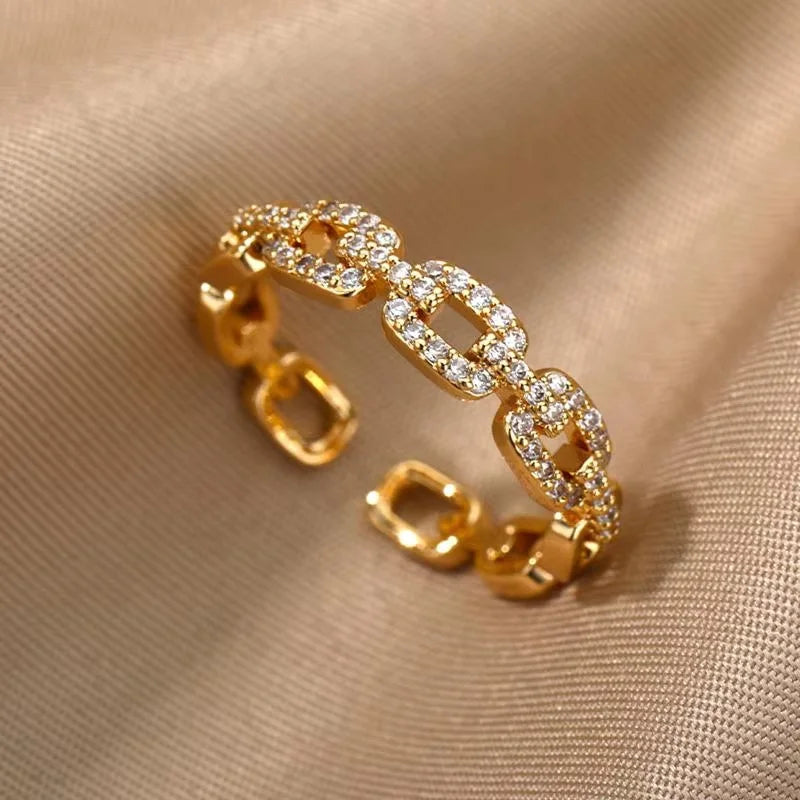 Classical Romantic Hollow Chain Decorative Ring Suitable For Women To Wear Fashionable Jewelry For Summer Travel