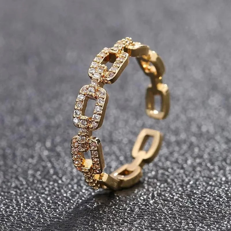 Classical Romantic Hollow Chain Decorative Ring Suitable For Women To Wear Fashionable Jewelry For Summer Travel