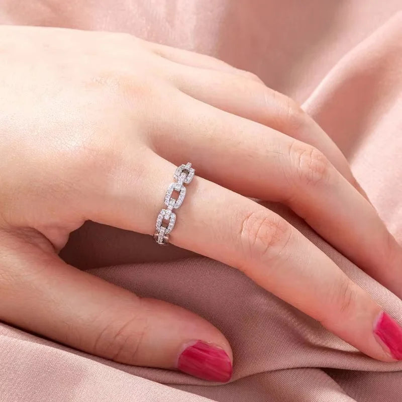 Classical Romantic Hollow Chain Decorative Ring Suitable For Women To Wear Fashionable Jewelry For Summer Travel